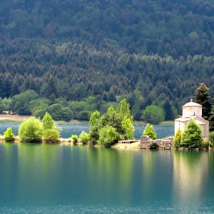 Στη μαγευτική Λίμνη Δόξα (πεζοπορική εκδρομή)
